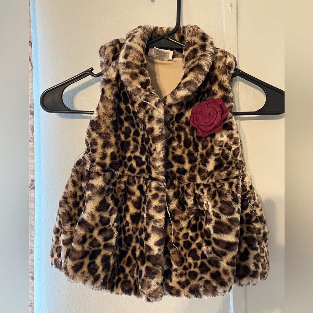 Little Lass size 2t faux fur vest
